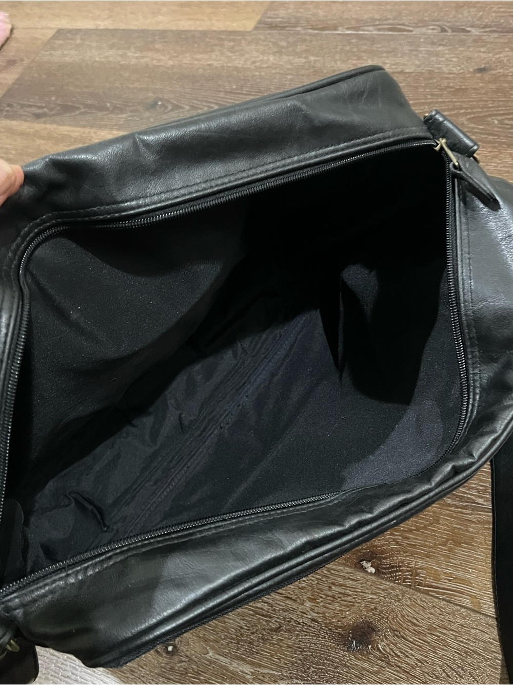 Vintage USGA 1894 Black Leather Men's Messenger travel Bag with Emblem - Picture 9 of 12